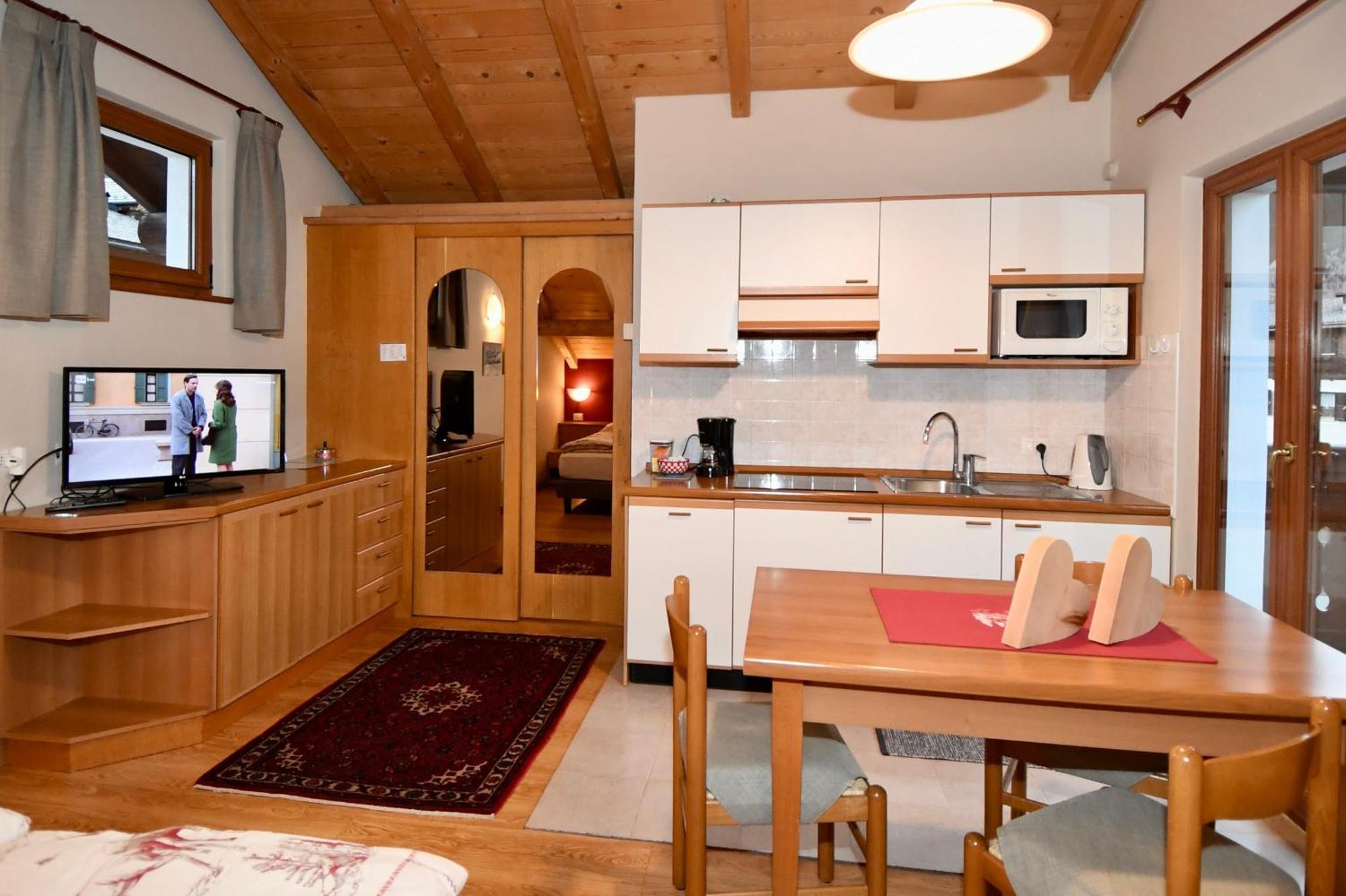 Casa Erica Apartments リヴィーニョ エクステリア 写真