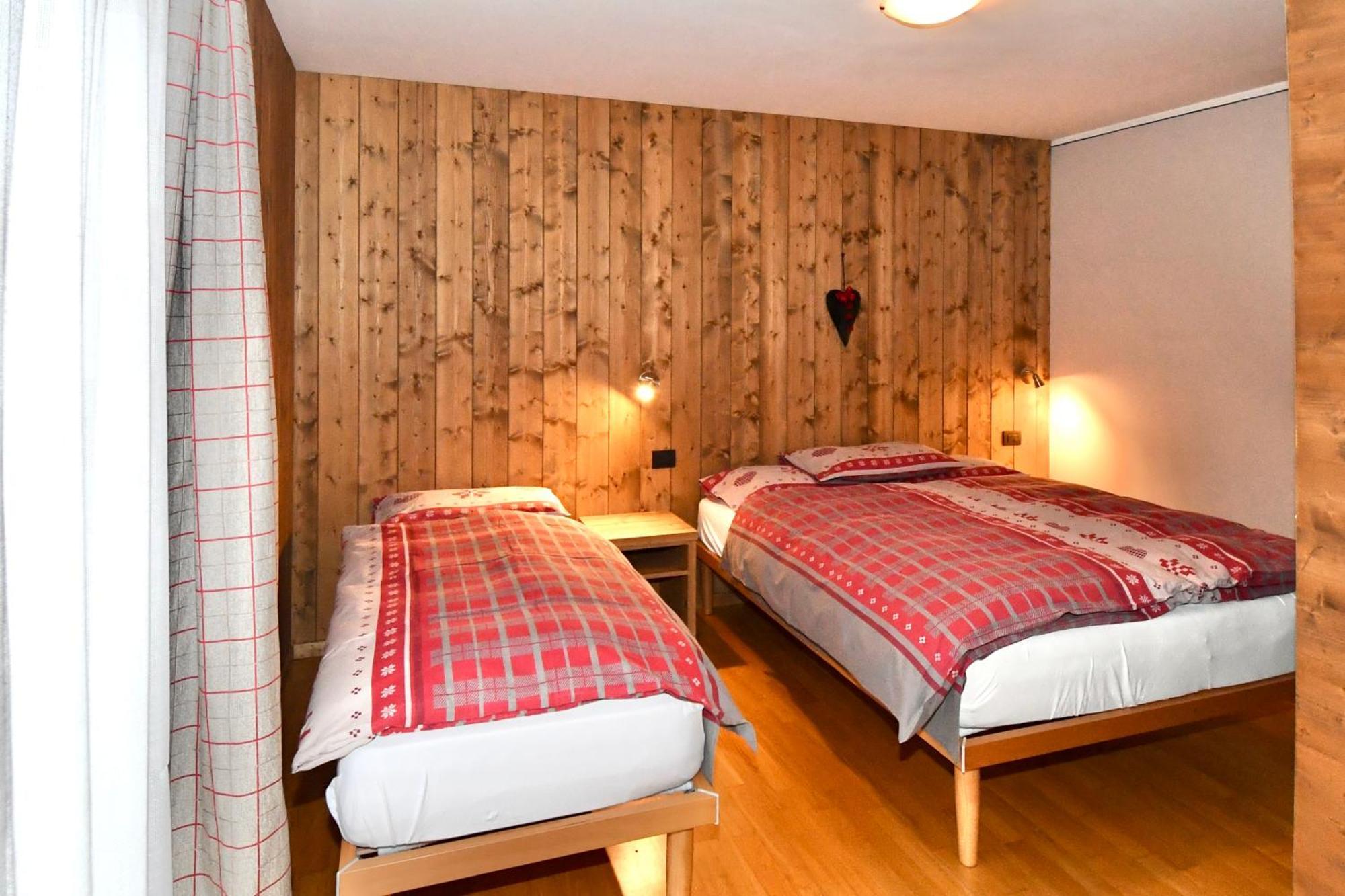 Casa Erica Apartments リヴィーニョ エクステリア 写真